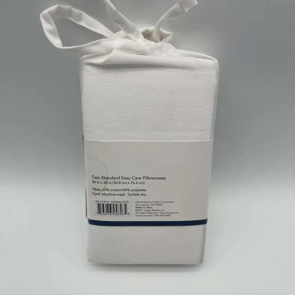 Room Essentials RE Style Two Standard Easy Care Pillowcases 225 Thread Count Whi